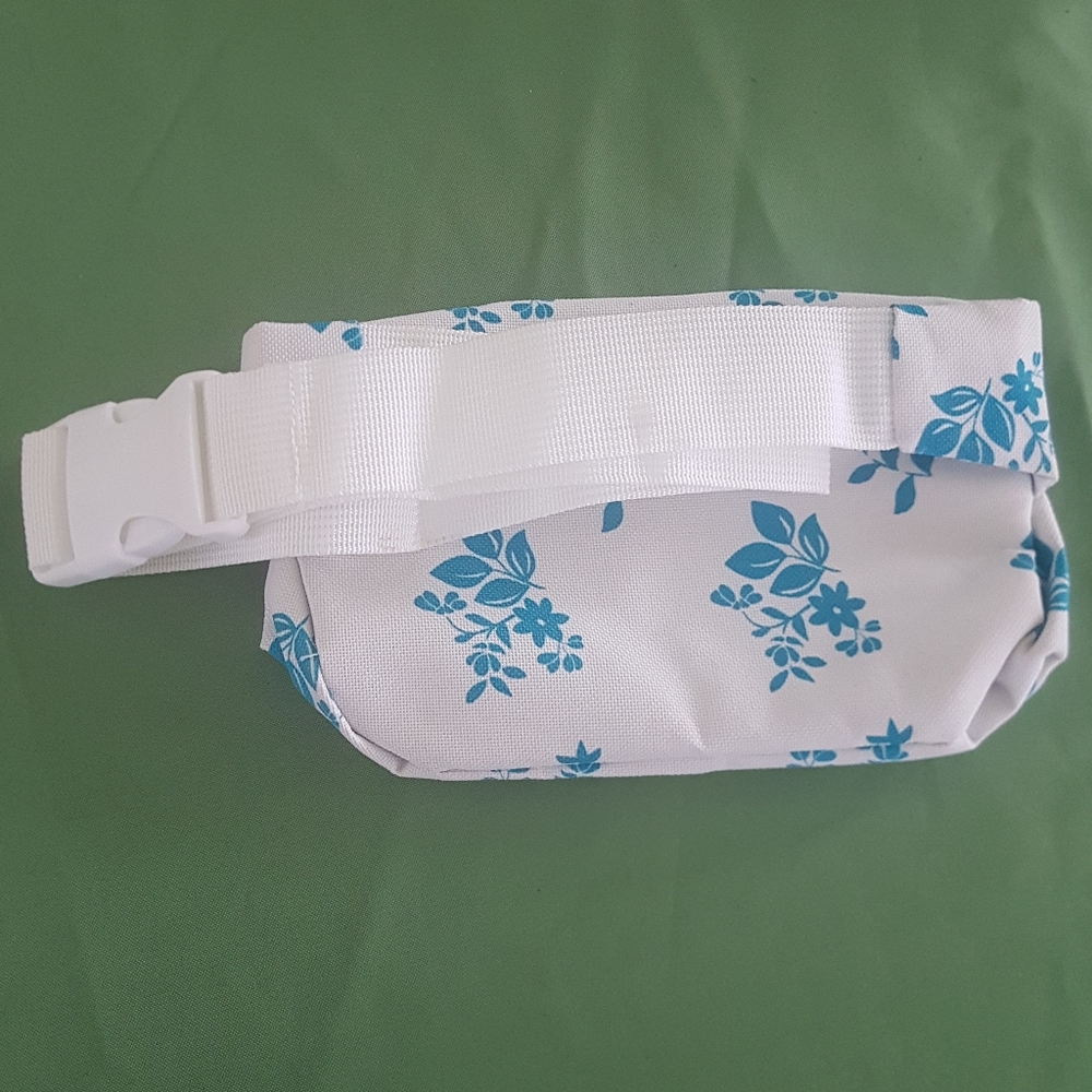 🌴 Palm Bay Cross Body Bag - Picture 4 of 5